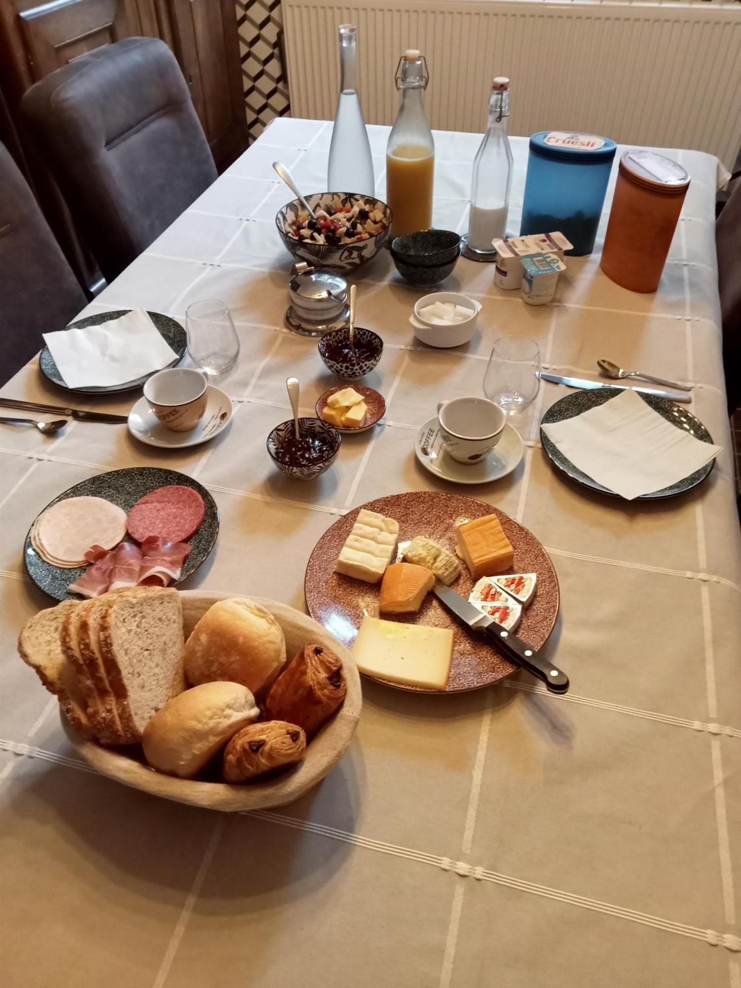 Couque Cuivree II Panzió Dinant Kültér fotó